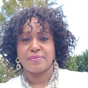 Meet your Posher, Tonette